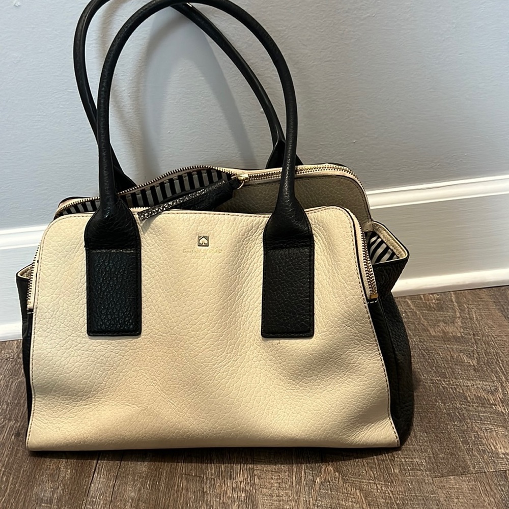 Kate spade black/white purse